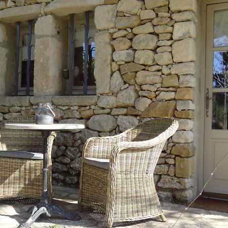 Les Olivettes Le Mazet Bed & Breakfast Uzes Bagian luar foto