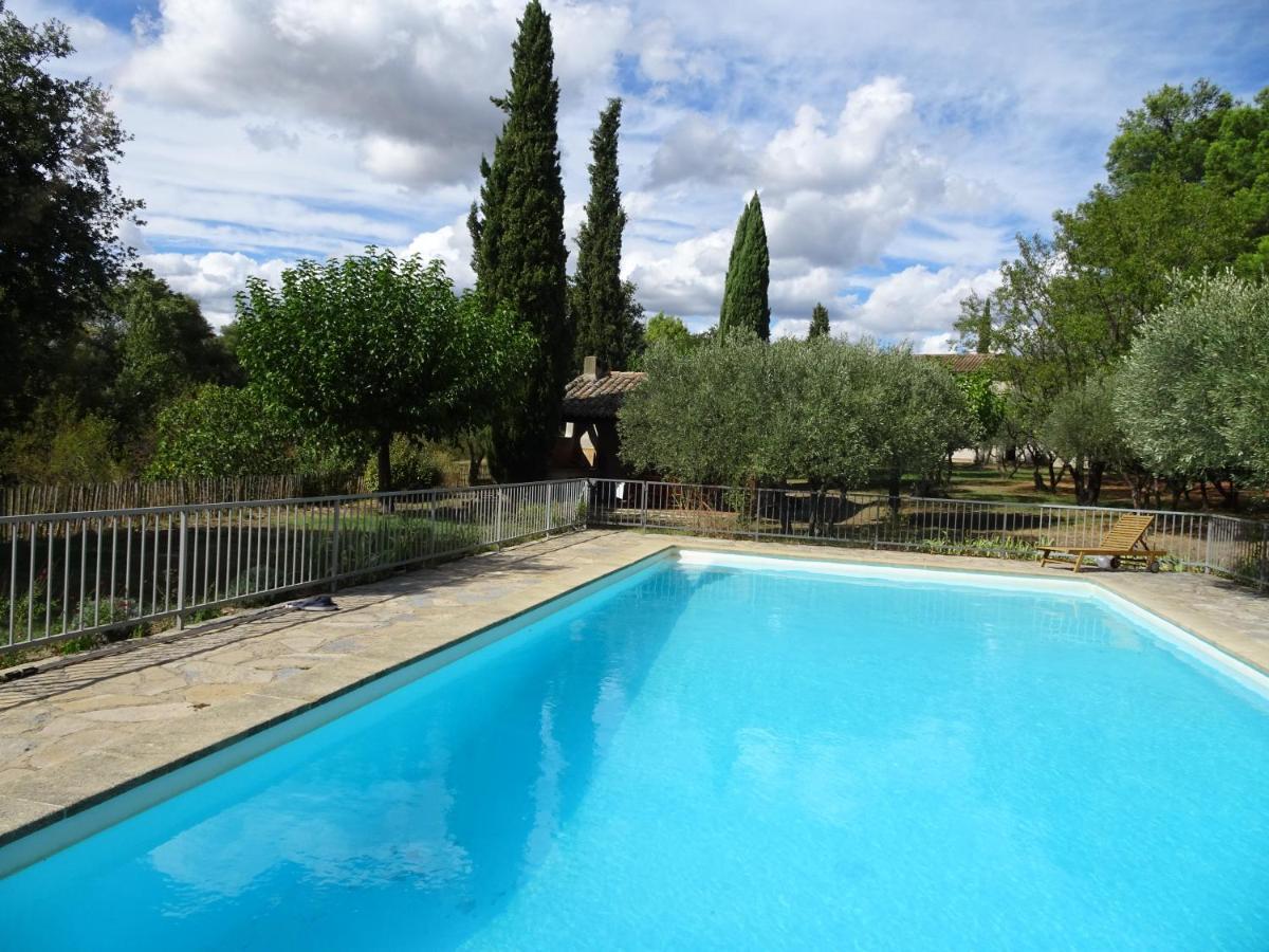 Les Olivettes Le Mazet Bed & Breakfast Uzes Bagian luar foto