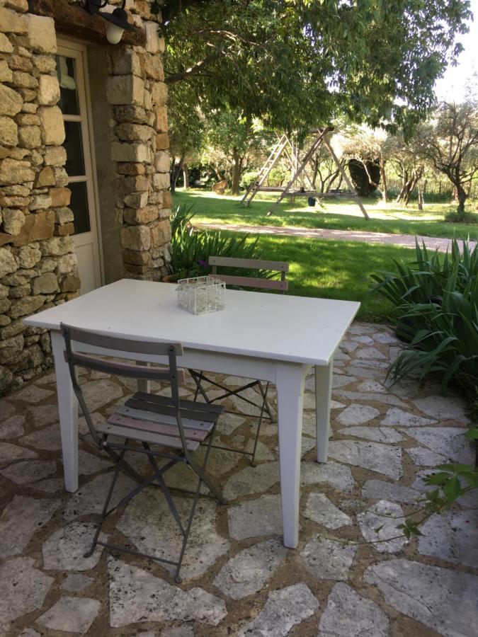 Les Olivettes Le Mazet Bed & Breakfast Uzes Bagian luar foto