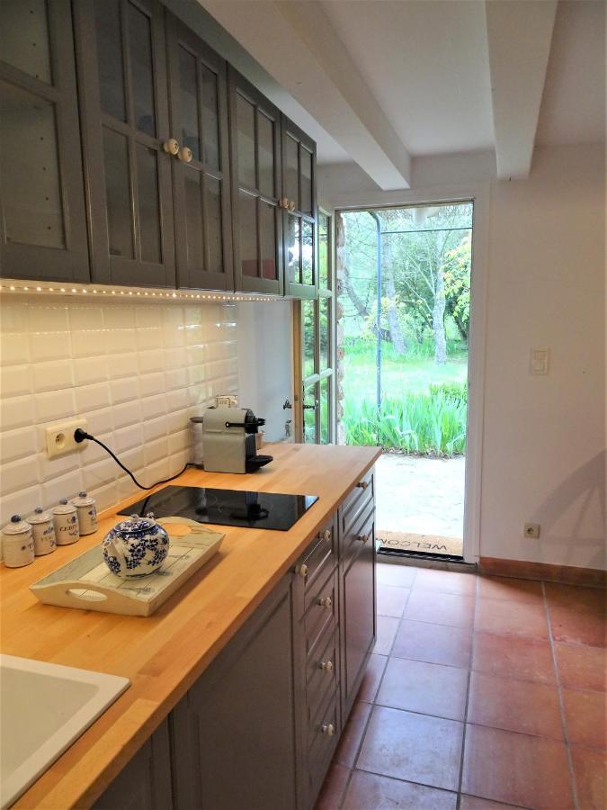 Les Olivettes Le Mazet Bed & Breakfast Uzes Bagian luar foto